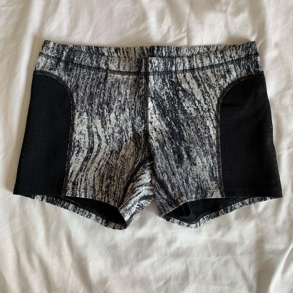 Lululemon swim shorts
